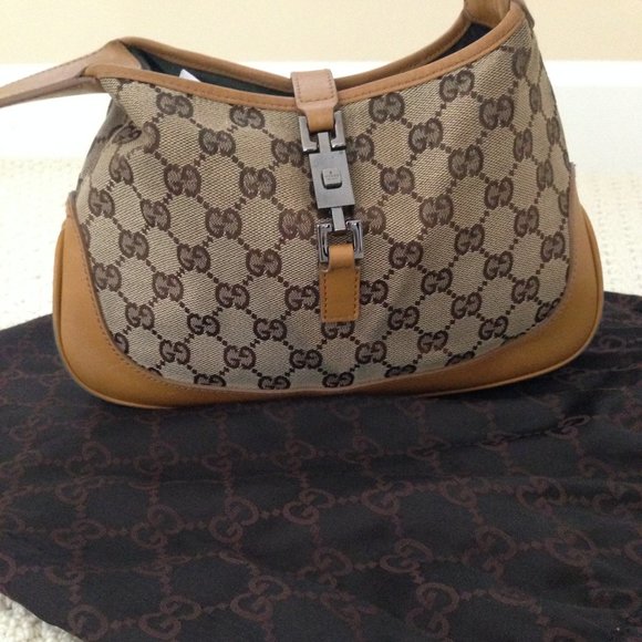 Gucci Beige and Brown Shoulder Bag - Picture 6 of 9